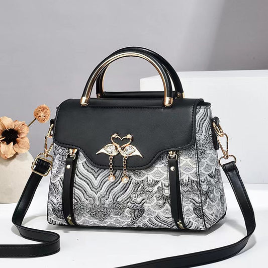 Everyday Chic Crossbody Bag